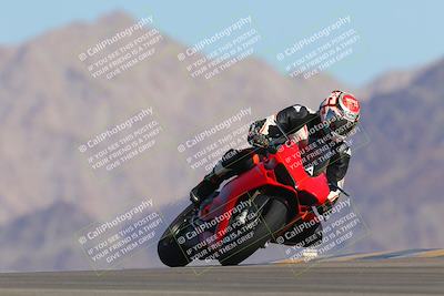 media/Oct-01-2023-SoCal Trackdays (Sun) [[4c570cc352]]/Turn 9 Set 1 (950am)/